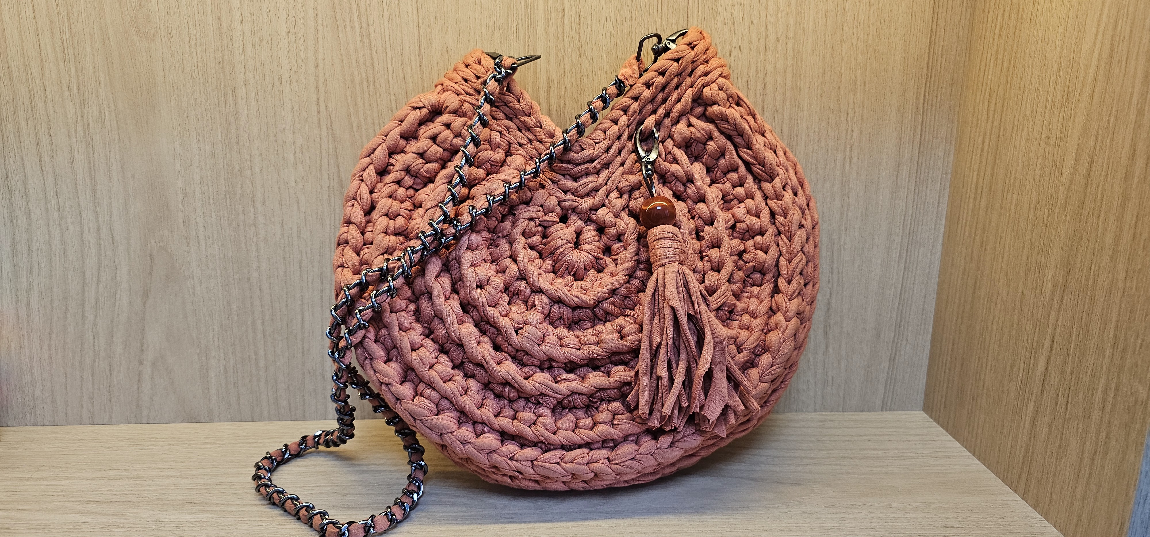 Bolsa de crochê semi nova